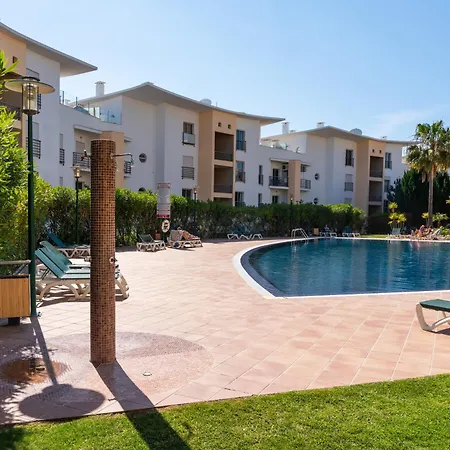 Homes White Rose Garden With 2 Terraces & 2 Swimming Pools דירה