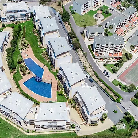 דירה Homes White Rose Garden With 2 Terraces & 2 Swimming Pools אלבופיירה