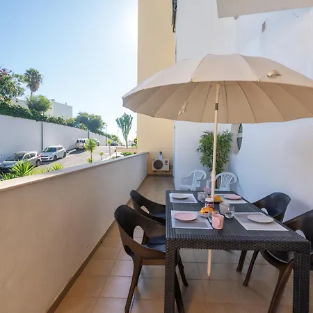 דירה Homes White Rose Garden With 2 Terraces & 2 Swimming Pools