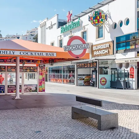 Homes White Rose Garden With 2 Terraces & 2 Swimming Pools Албуфейра