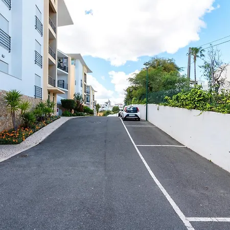 Апартаменты Homes White Rose Garden With 2 Terraces & 2 Swimming Pools