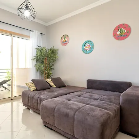 Homes White Rose Garden With 2 Terraces & 2 Swimming Pools