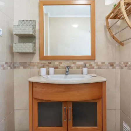 Апартаменты Homes White Rose Garden With 2 Terraces & 2 Swimming Pools Албуфейра