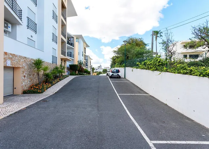 Apartament Homes White Rose Garden With 2 Terraces & 2 Swimming Pools