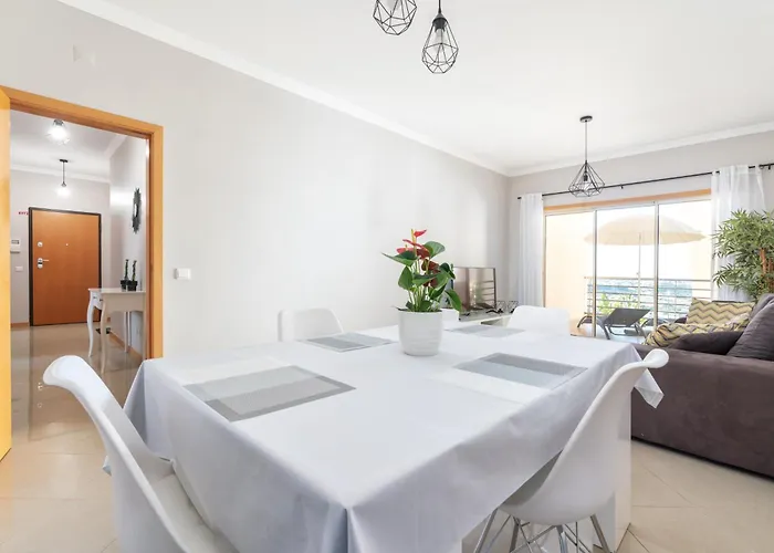 Homes White Rose Garden With 2 Terraces & 2 Swimming Pools Apartament *