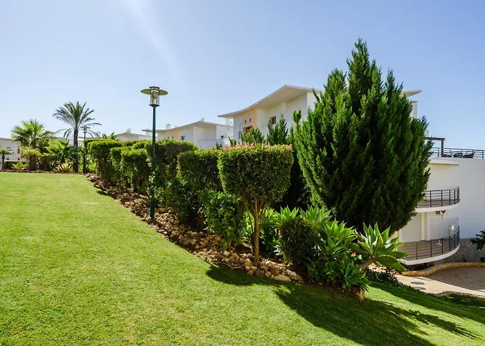 Homes White Rose Garden With 2 Terraces & 2 Swimming Pools Apartamento