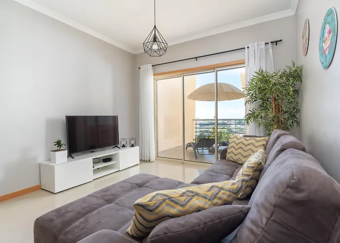 Apartamento Homes White Rose Garden With 2 Terraces & 2 Swimming Pools