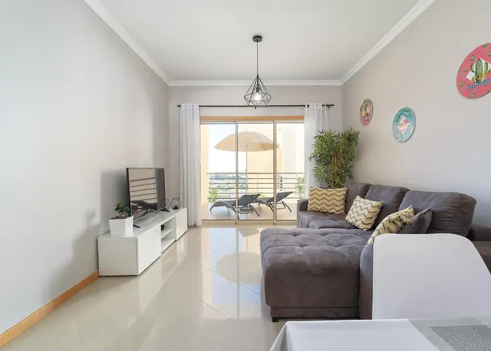 Homes White Rose Garden With 2 Terraces & 2 Swimming Pools