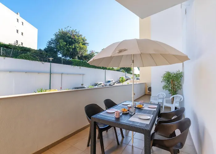 Homes White Rose Garden With 2 Terraces & 2 Swimming Pools Apartamento