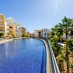 Homes White Rose Garden With 2 Terraces & 2 Swimming Pools Lägenhet Albufeira